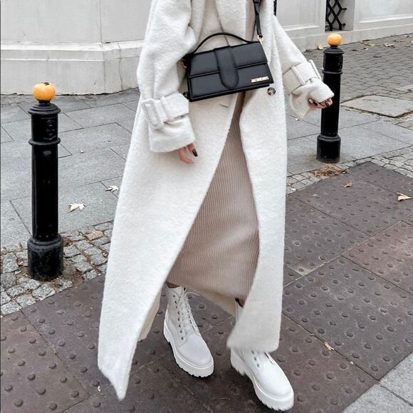 All white heeled boots - Picture 10 of 10